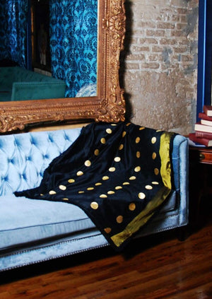 Black and Gold Vintage Throw - shopzambony